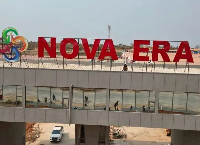 Tribunal ordena entrega de centro comercial “Nova Era” ao General Kopelipa